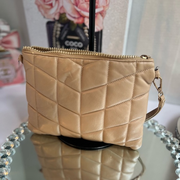 Sondra Roberts Tan Quilted Clutch with Wristlet - Picture 5 of 10